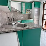 Charming 3-bedroom In Scenic *